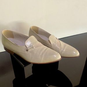 VINTAGE 1980s PIERRE CARDIN STYLISH SLIP-ON LOAFERS